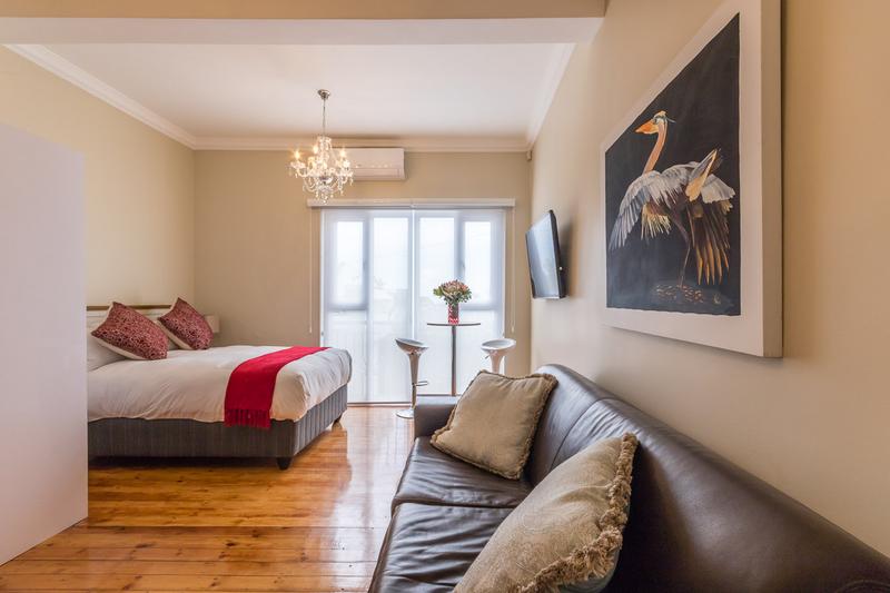 1 Bedroom Property for Sale in Green Point Western Cape